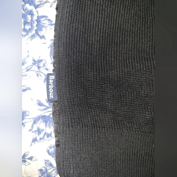 Cute Barbour puffy sweater vest - Picture 5 of 8